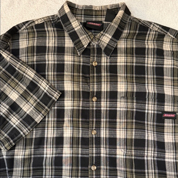 Dickies Other - Dickies Casual Plaid Button Down Shirt Relaxed Fit Lightweight Short Sleeve